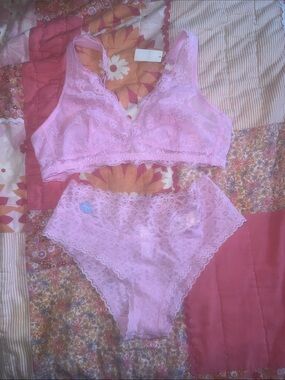 Sheer Lace Bralette and High-Waist Brief Set - Light Pink